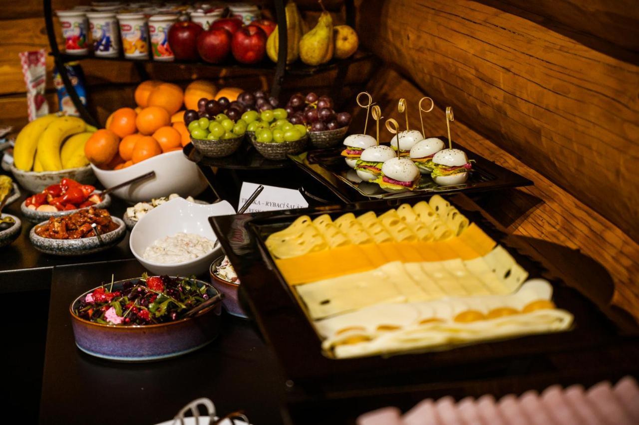Hotel Zemplen Michalovce Zewnętrze zdjęcie